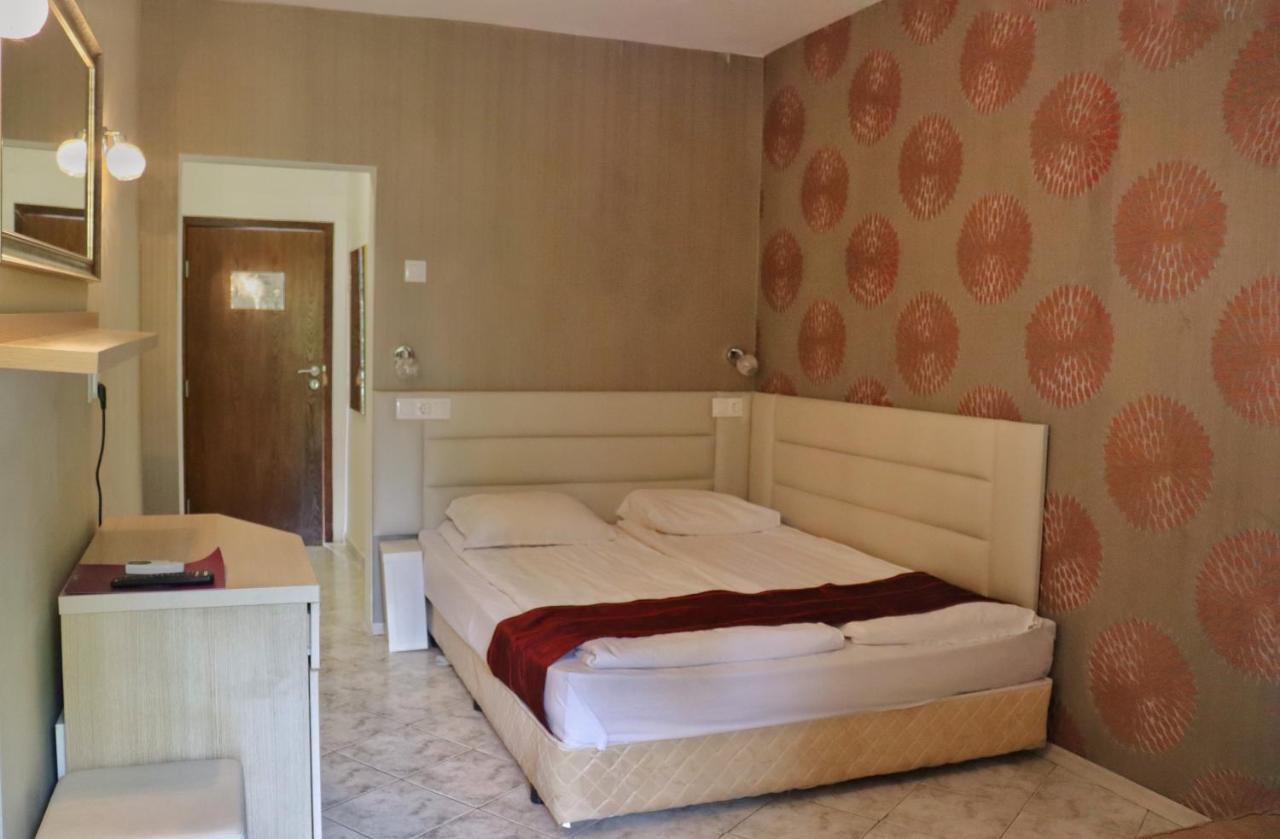 Rilena Hotel Китен Екстер'єр фото